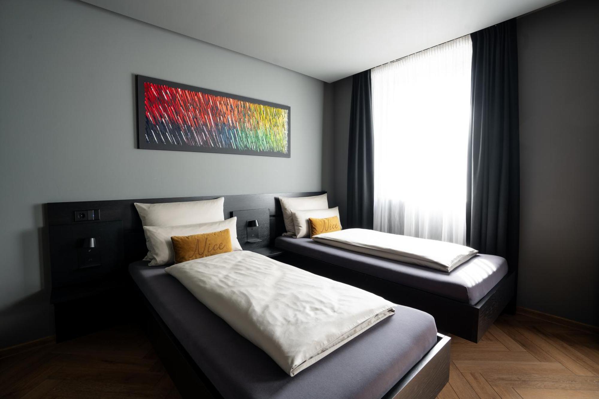 Hotel Nice Laupheim Εξωτερικό φωτογραφία